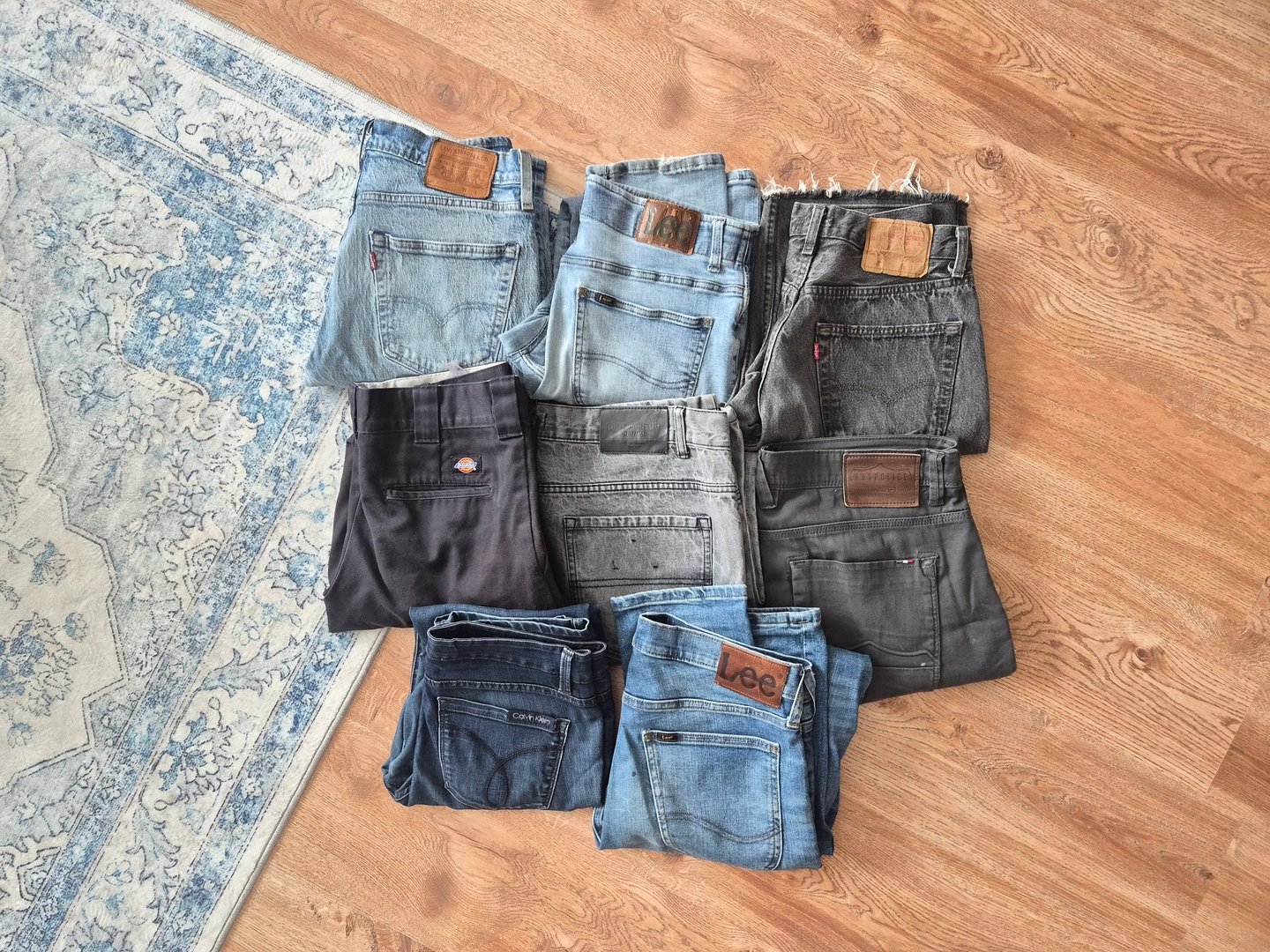 8 Zestaw  spodni jeansy markowe: Levi's, Lee, Calvin Klein, Dickies